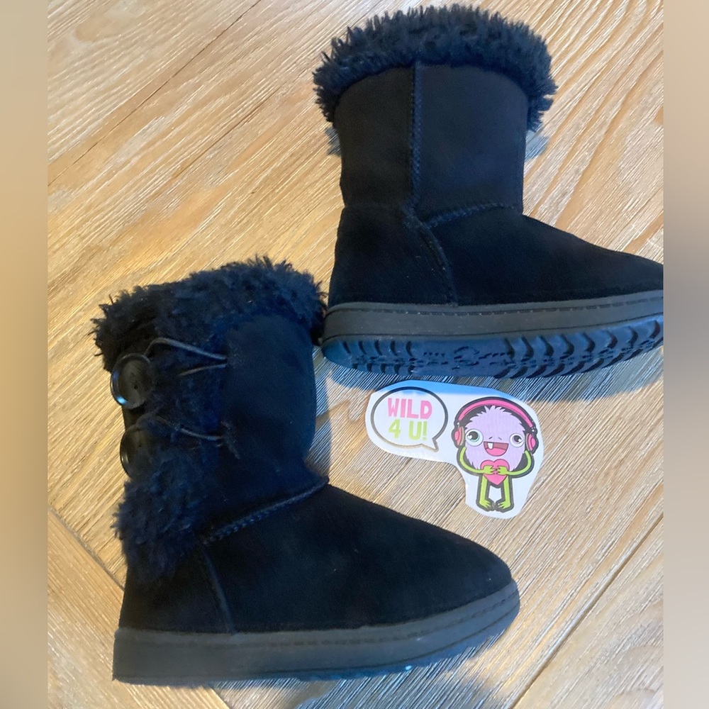 Gently used Jumping Beans black boots size 6c